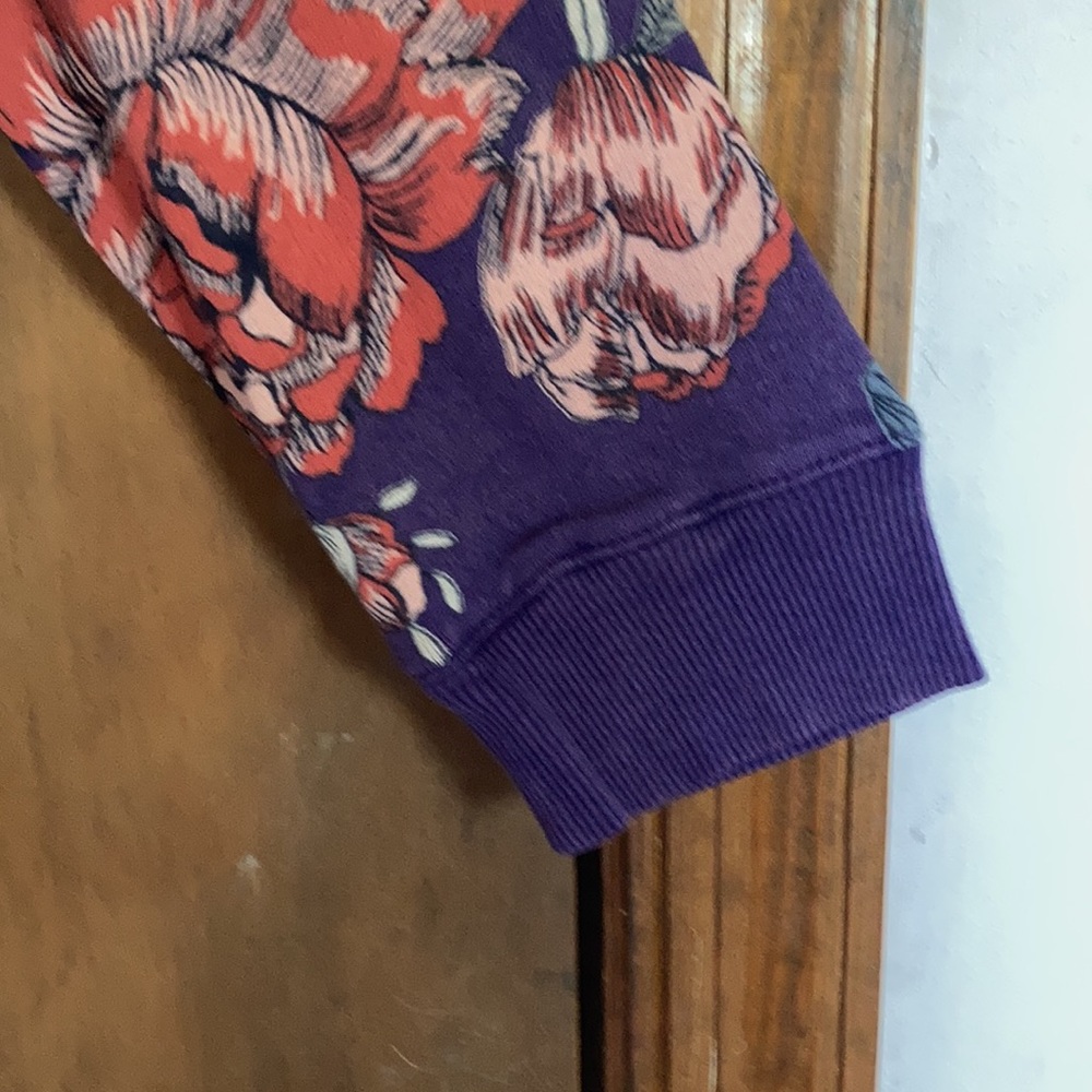 Coldwater Creek floral print top pullover seaming design on back casual S - Picture 15 of 17